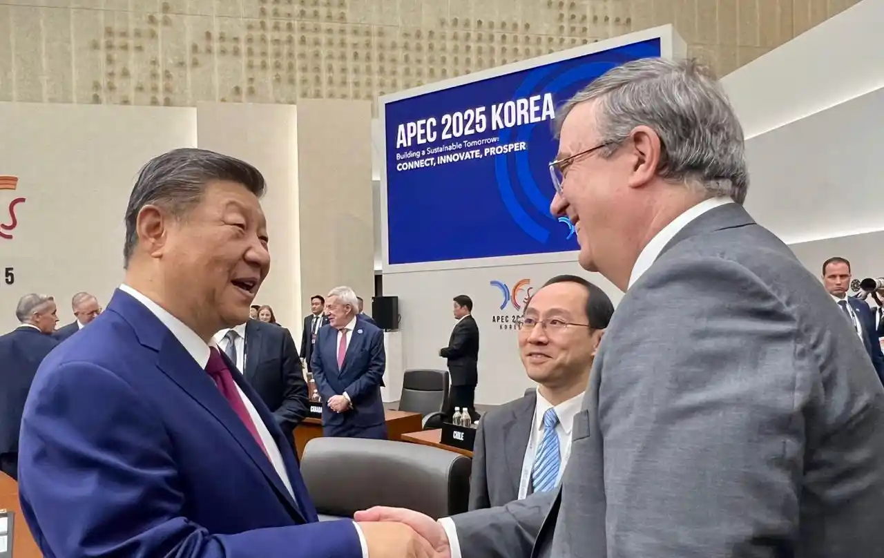 México aspira a impulsar crecimiento económico y liderazgo global al seducir a la APEC con su oferta de sede en 2028.