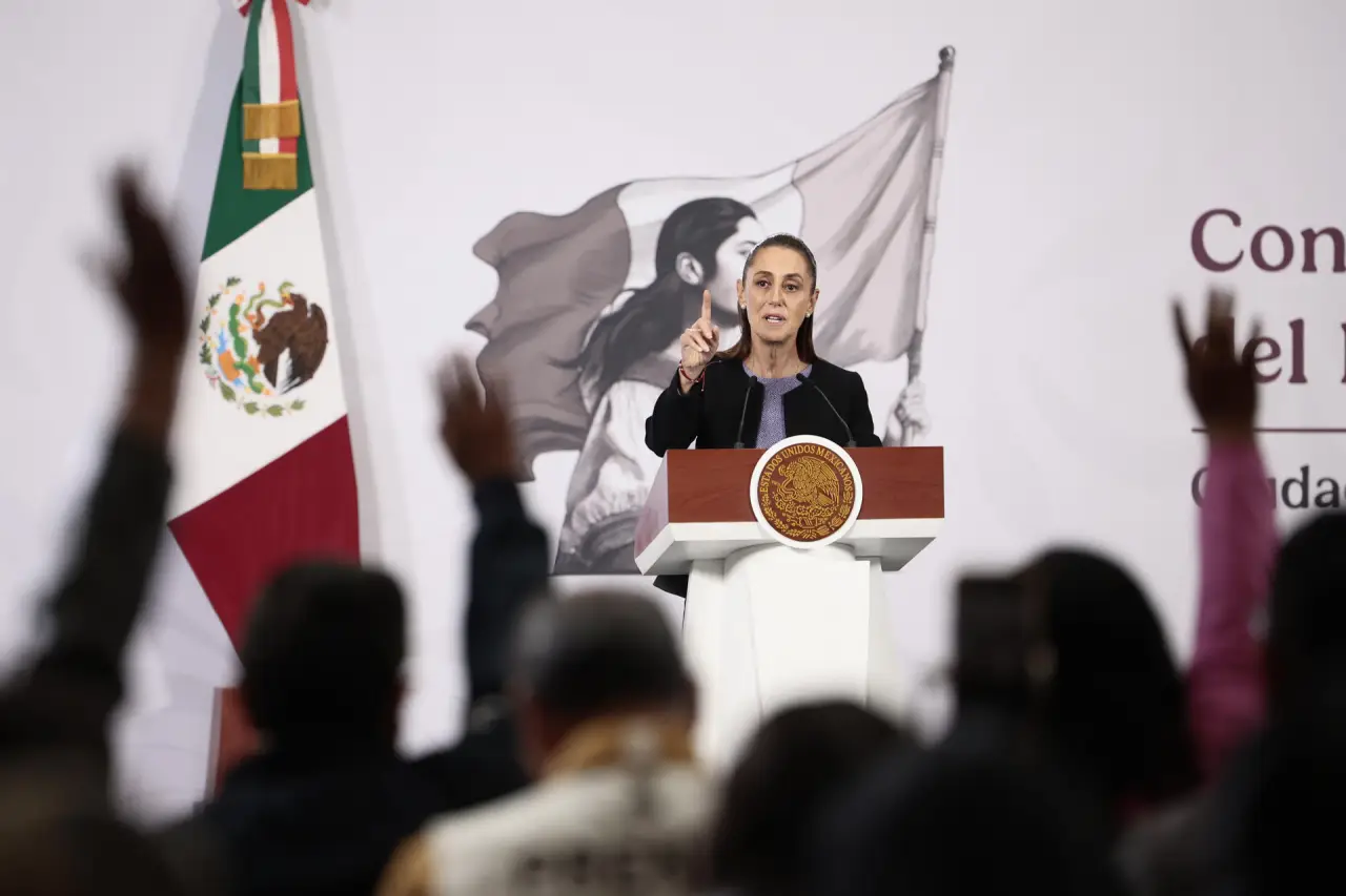 Sheinbaum califica de ‘falso’ que consulados de México hagan política en Estados Unidos
