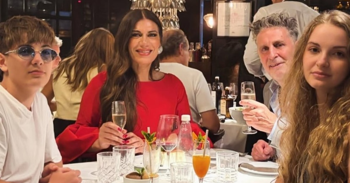 Flor de la V celebró su cumpleaños entre abrazos, brindis y magia familiar: una noche de amor y sueños cumplidos